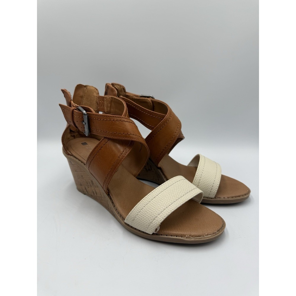 dolcetta Dylan Sandals Womens‎ Size 7.5